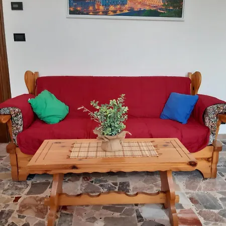Grazioso Bilocale Merlino, Luminoso Con Vista Santuario, Wifi *
