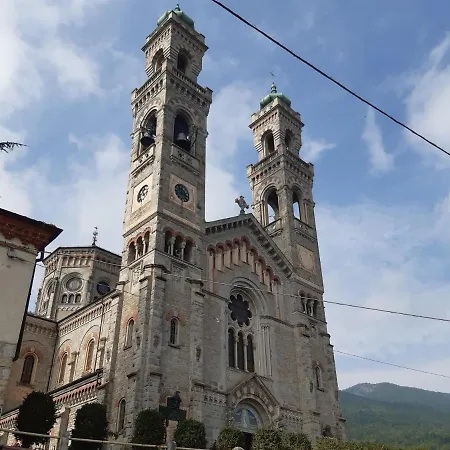Appartement Grazioso Bilocale Merlino, Luminoso Con Vista Santuario, Wifi *