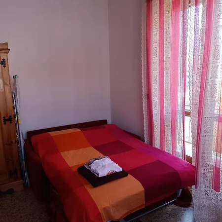 Grazioso Bilocale Merlino, Luminoso Con Vista Santuario, Wifi Appartement