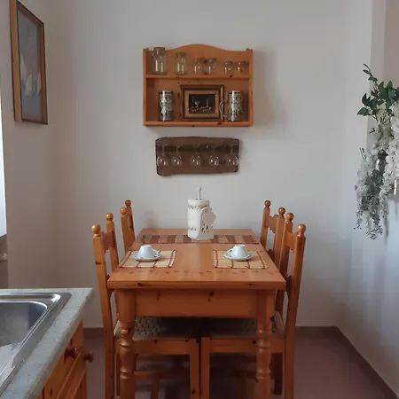 Grazioso Bilocale Merlino, Luminoso Con Vista Santuario, Wifi Giaveno