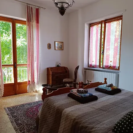 Grazioso Bilocale Merlino, Luminoso Con Vista Santuario, Wifi 아파트 *