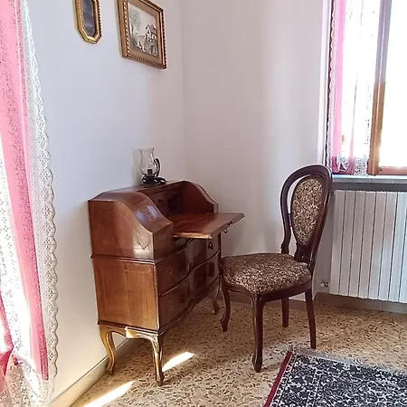 아파트 Grazioso Bilocale Merlino, Luminoso Con Vista Santuario, Wifi 기아베노
