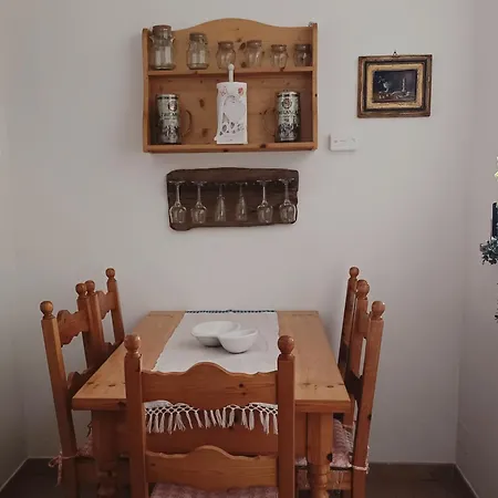 Grazioso Bilocale Merlino, Luminoso Con Vista Santuario, Wifi 아파트